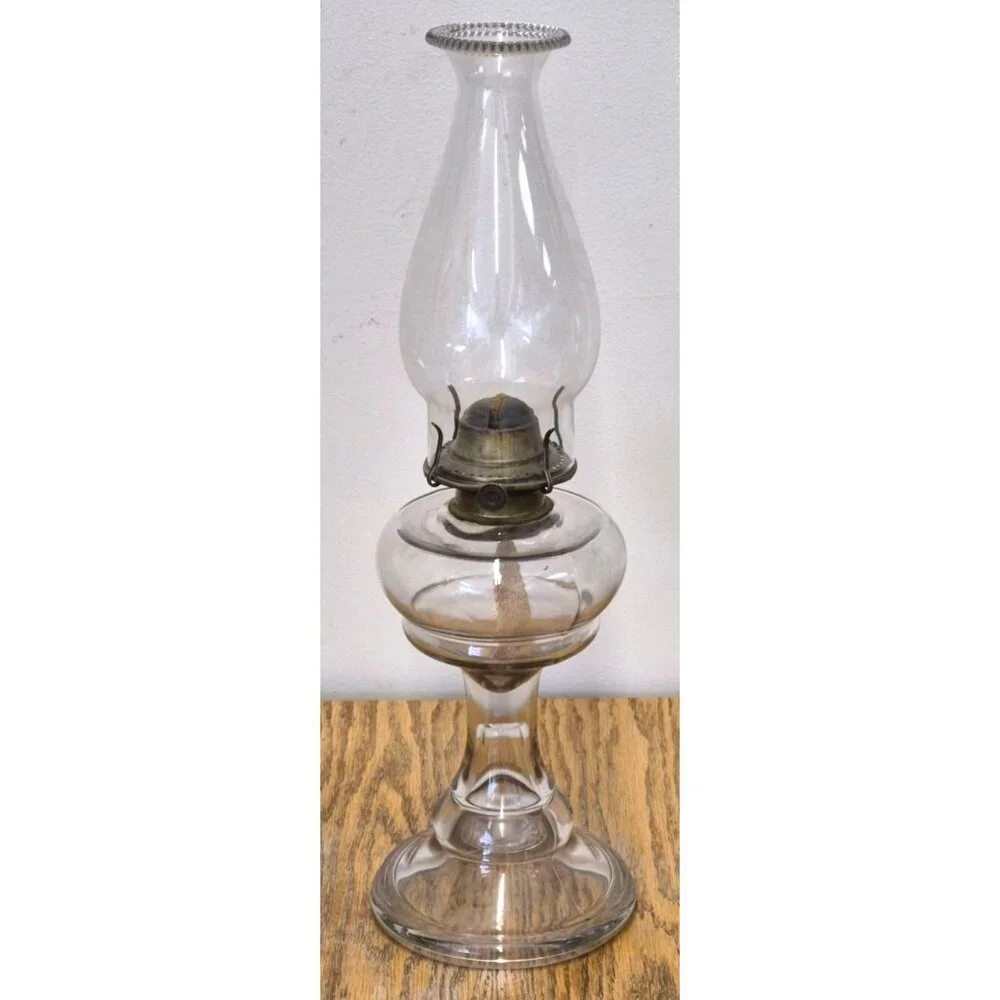 Vintage Eagle Glass Oil Lamp Rustic Farmhouse Decor Antique Lighting Collectible - Picture 2 of 6
